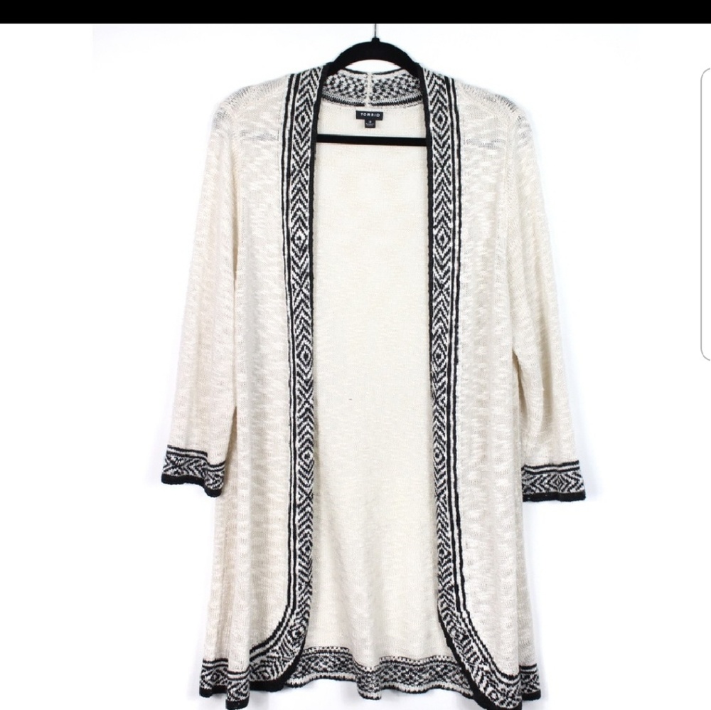 TORRID open cardigan cream black trim 00